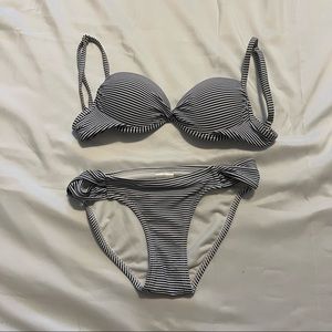 ✨SALE✨ Xhilaration Navy and White Striped Bikini Set